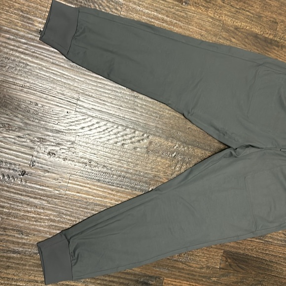 BNWT Zella Men’s Jogger in Grey Forged - Picture 6 of 9